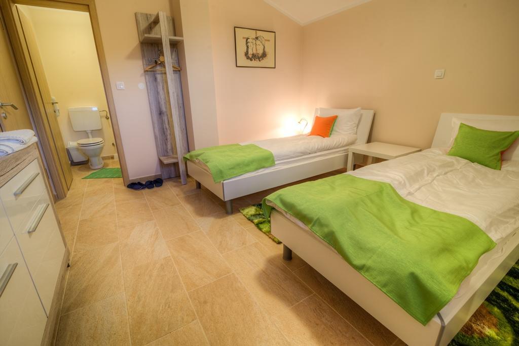 Dobra Hisa Zdravja Cicarija Hotel Golac Екстериор снимка